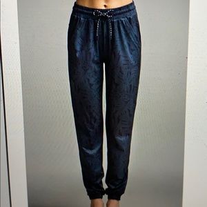 Titika Aruba joggers new grey black 2